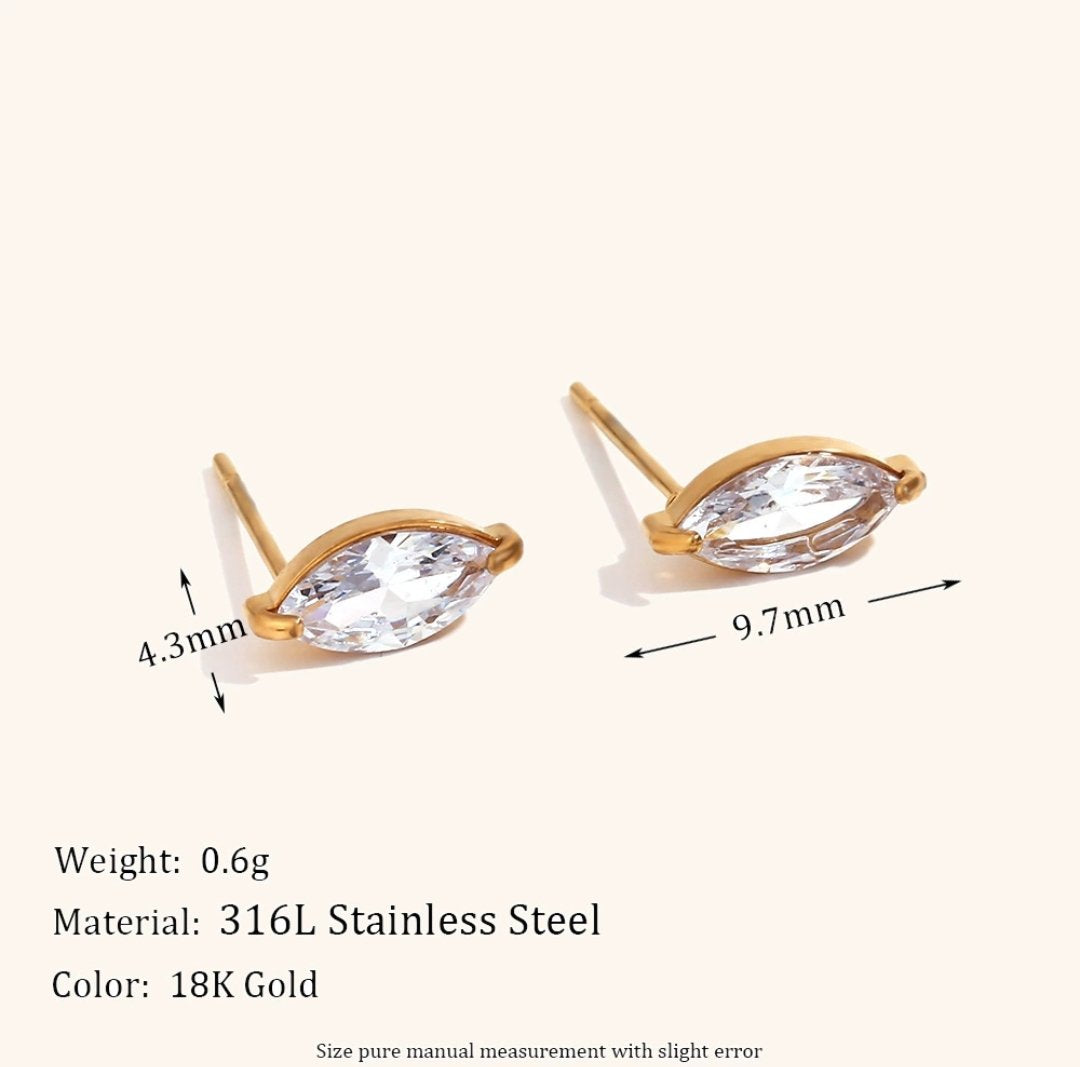 Arvia Studs - Glitze Accessories