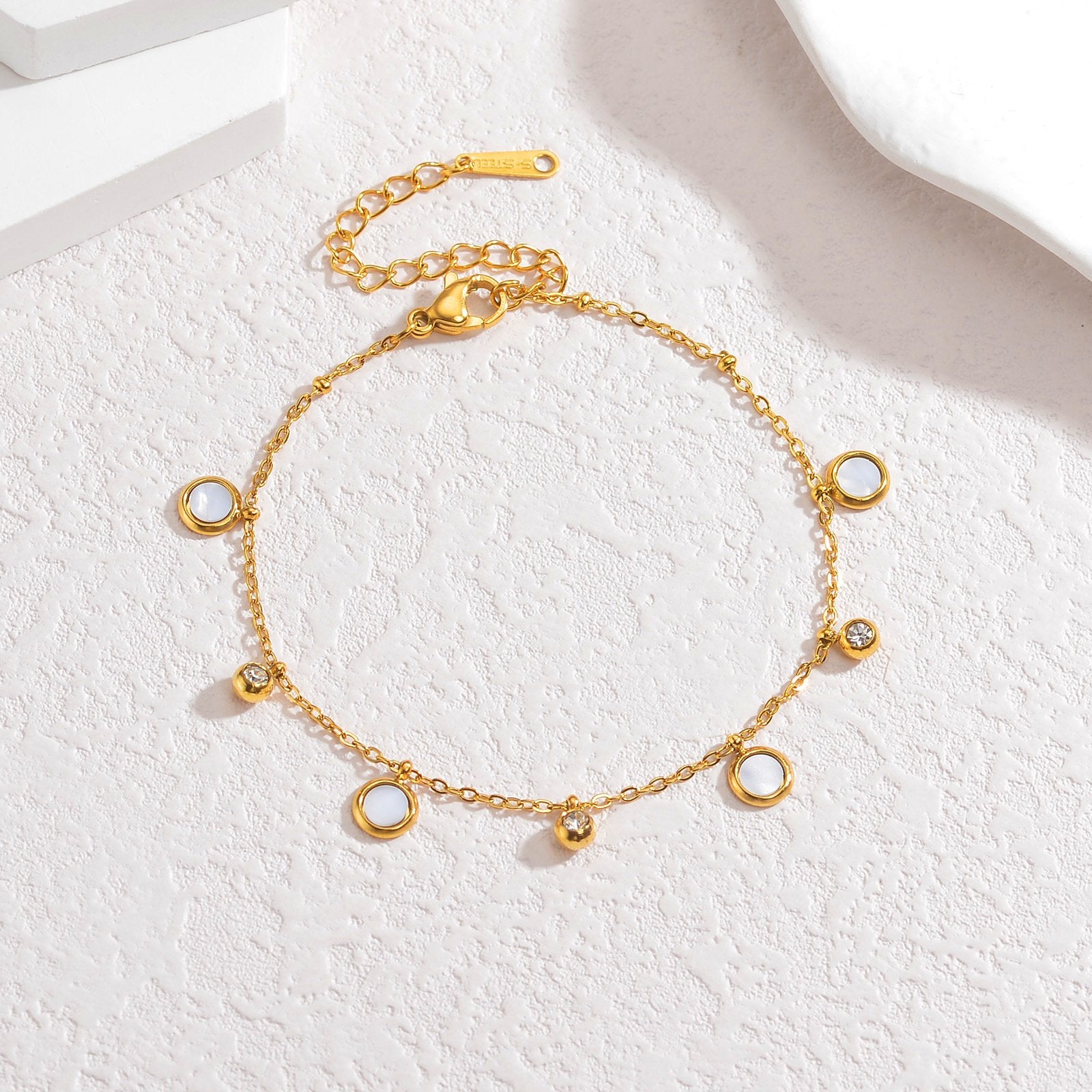 Aurya (White) - Glitze Accessories