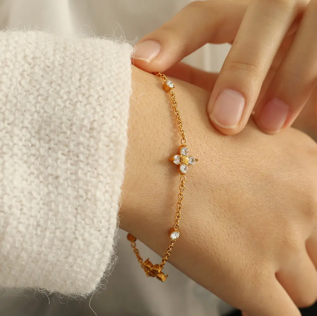 Norrie - Glitze Accessories
